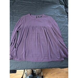 Tahari Purple Pleated Chiffon Long Sleeve Button Blouse Lightweight Size M